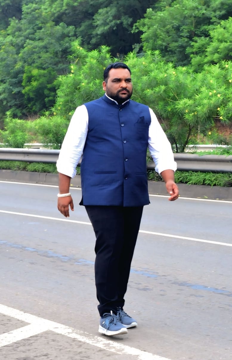 Rahul Mogal Parkhe - Director, RIYA REYANSH CONSTRUCTION PVT LTD
